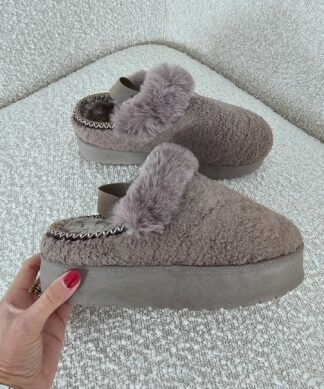 Slipboots FURRY FRIEND – taupe SALE